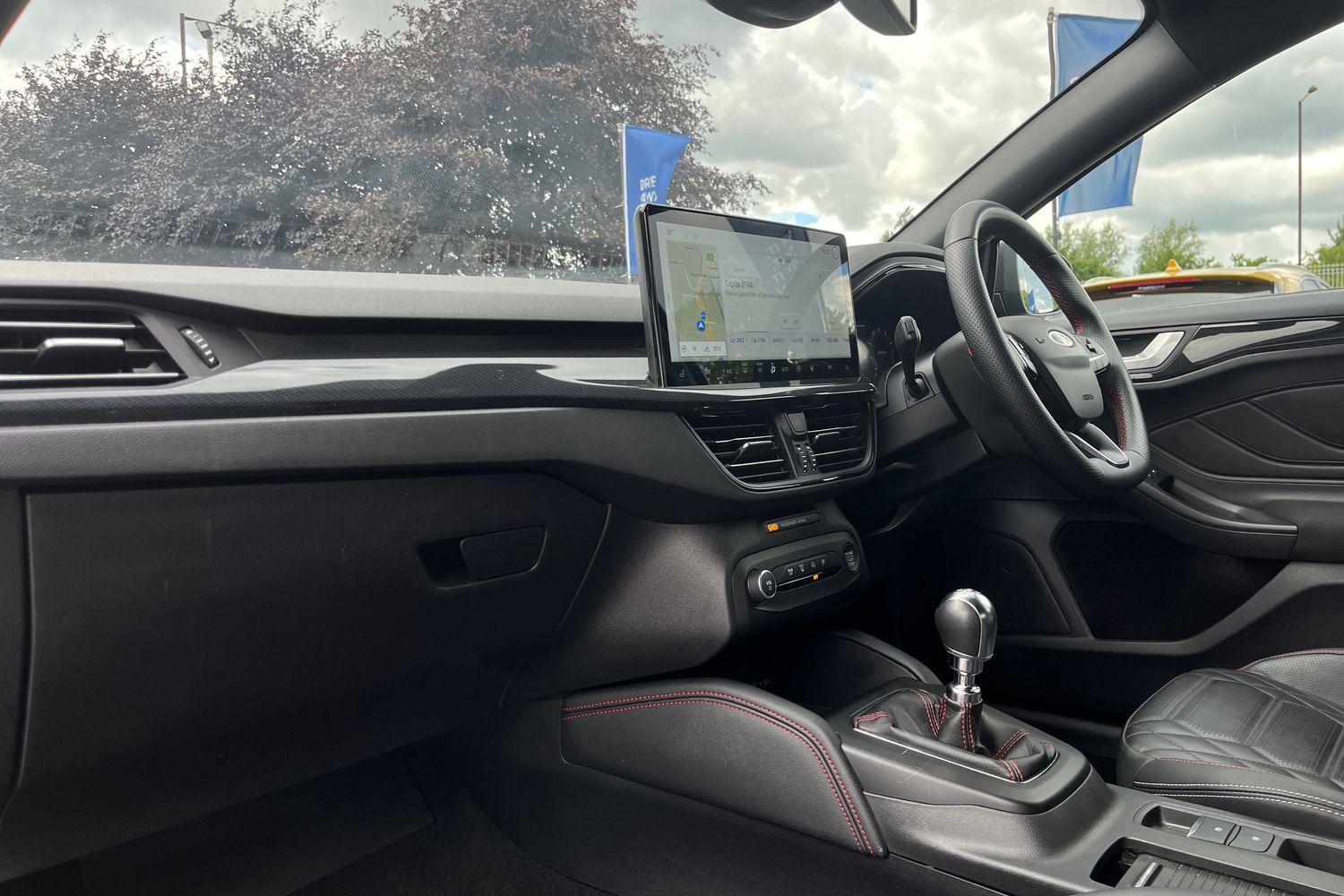 Ford FOCUS Photo 17