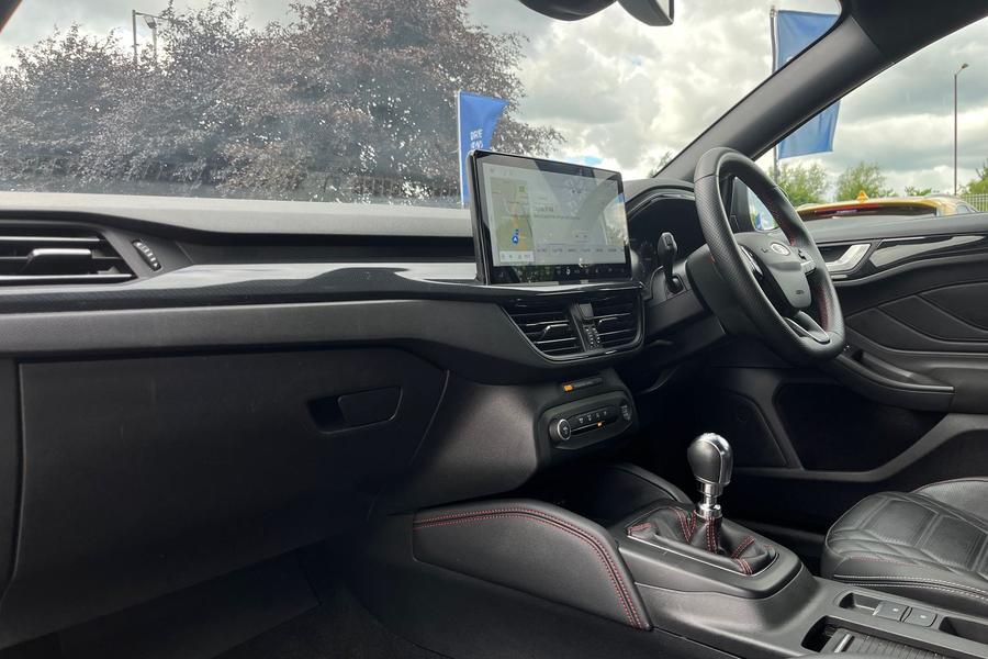 Ford FOCUS Photo autoimg-219d1a1dd4fc100d6360940a3d29ebc62f02915a.jpg