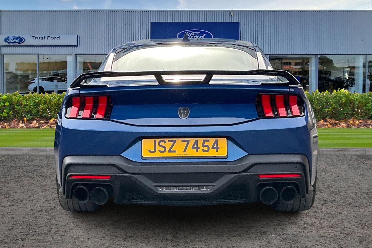 Ford MUSTANG Photo 6