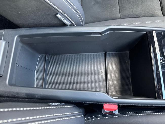 VOLVO C40 Photo 57