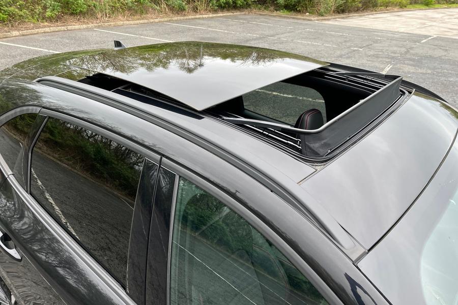 Ford KUGA Photo autoimg-21a618c11730c4740ca30613068fc31ddccab007.jpg