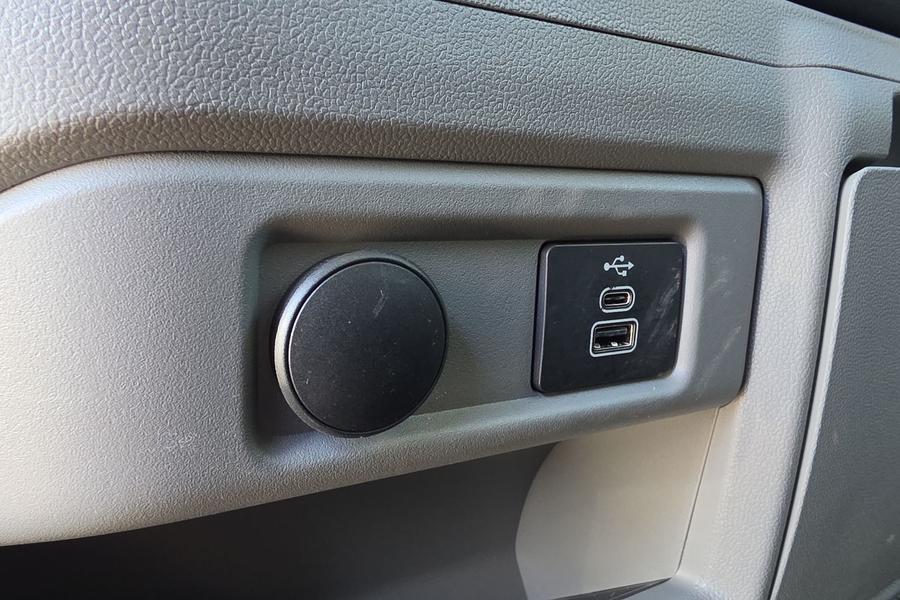 Ford TRANSIT CUSTOM Photo autoimg-21a7393a4924e4c9cb85e485eb93a0f50ed414ec.jpg