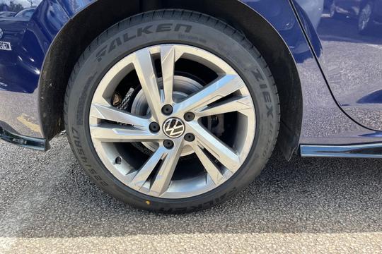 Volkswagen Golf Photo autoimg-21a7b46862cb8d619c7f56c2b3910a0f299962ca.jpg