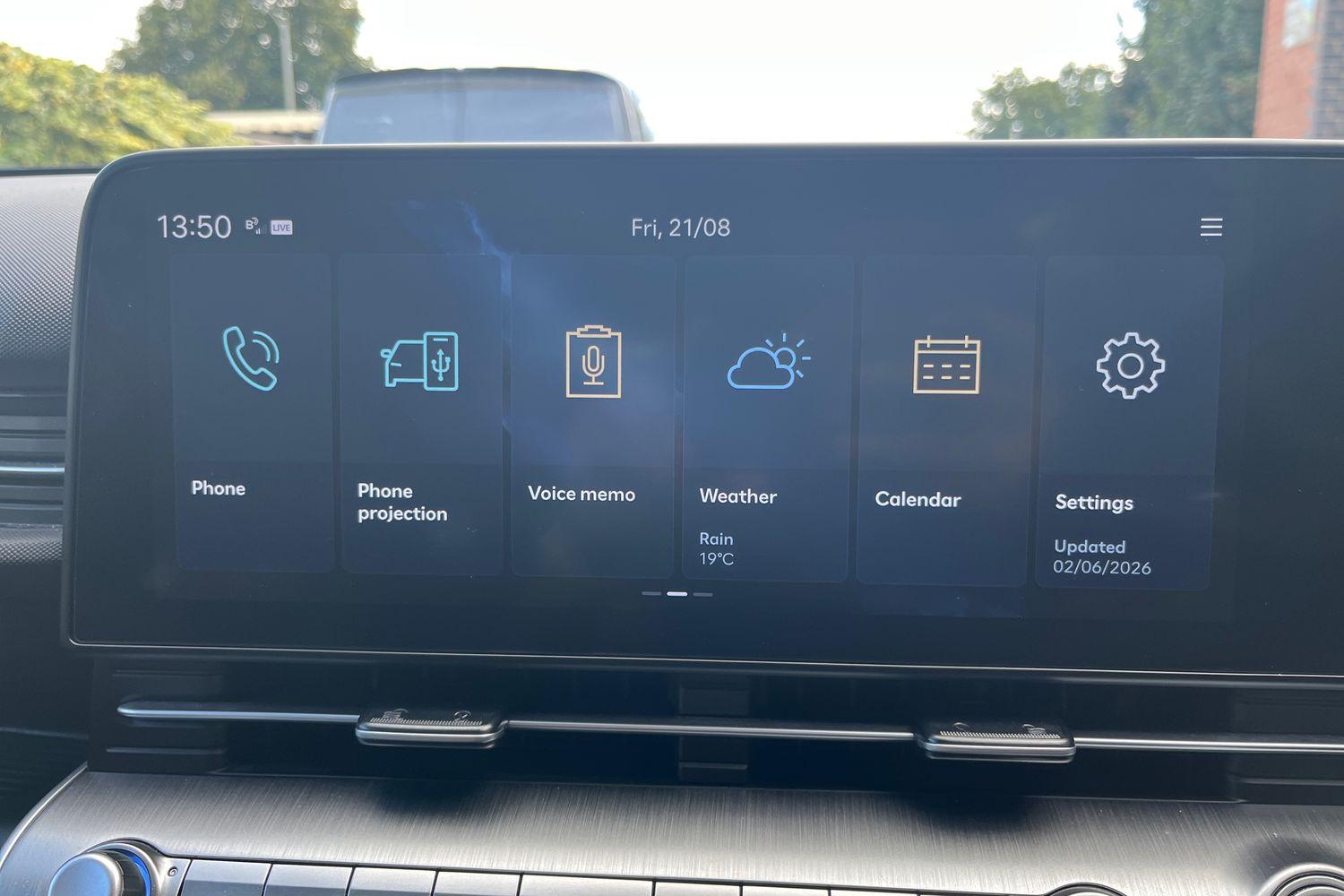 Hyundai KONA Photo 32