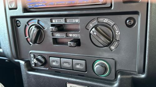 Land Rover Defender Photo autoimg-21a81f9770bec8b14bc28383ba5e036a6e9d1cd4.jpg