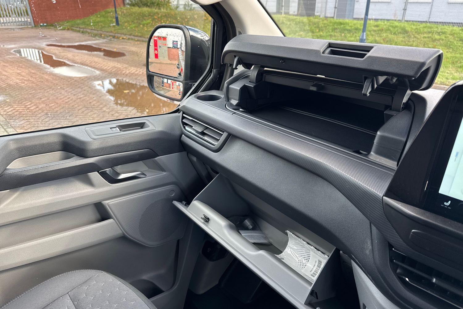 Ford TRANSIT CUSTOM Photo 40