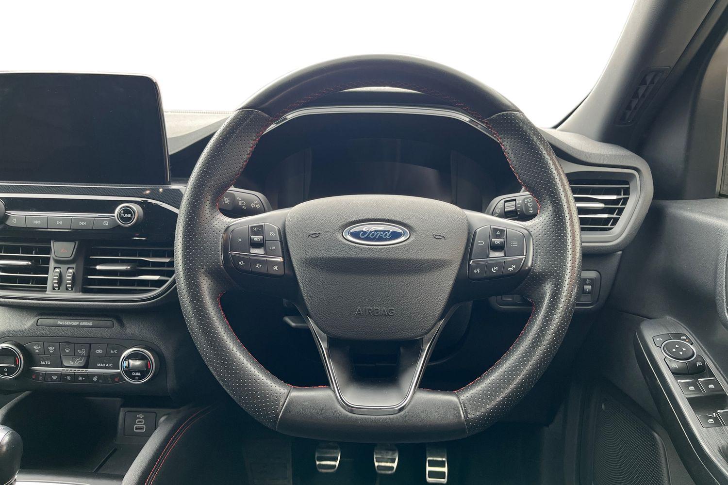 Ford KUGA Photo 10