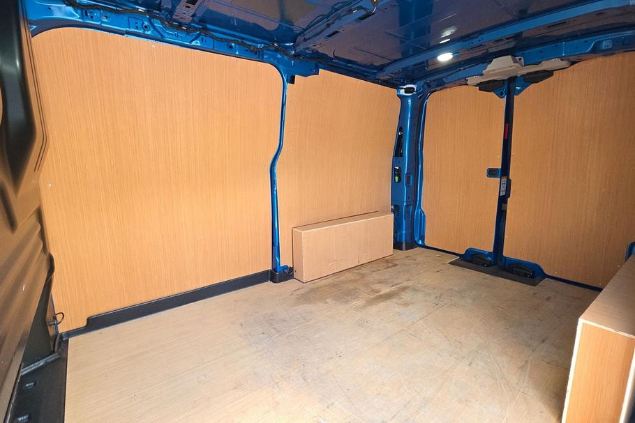 Used FORD TRANSIT CUSTOM WP75URZ 4
