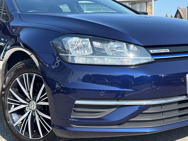 VOLKSWAGEN Golf Photo 19