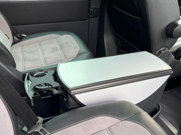 Volkswagen Caravelle Photo autoimg-21b64886136f8815b6277a9775ff89ff972c1fd7.jpg