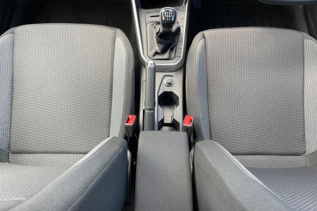 VOLKSWAGEN Polo Photo 39