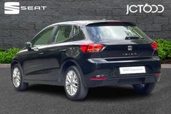 SEAT Ibiza Photo 3