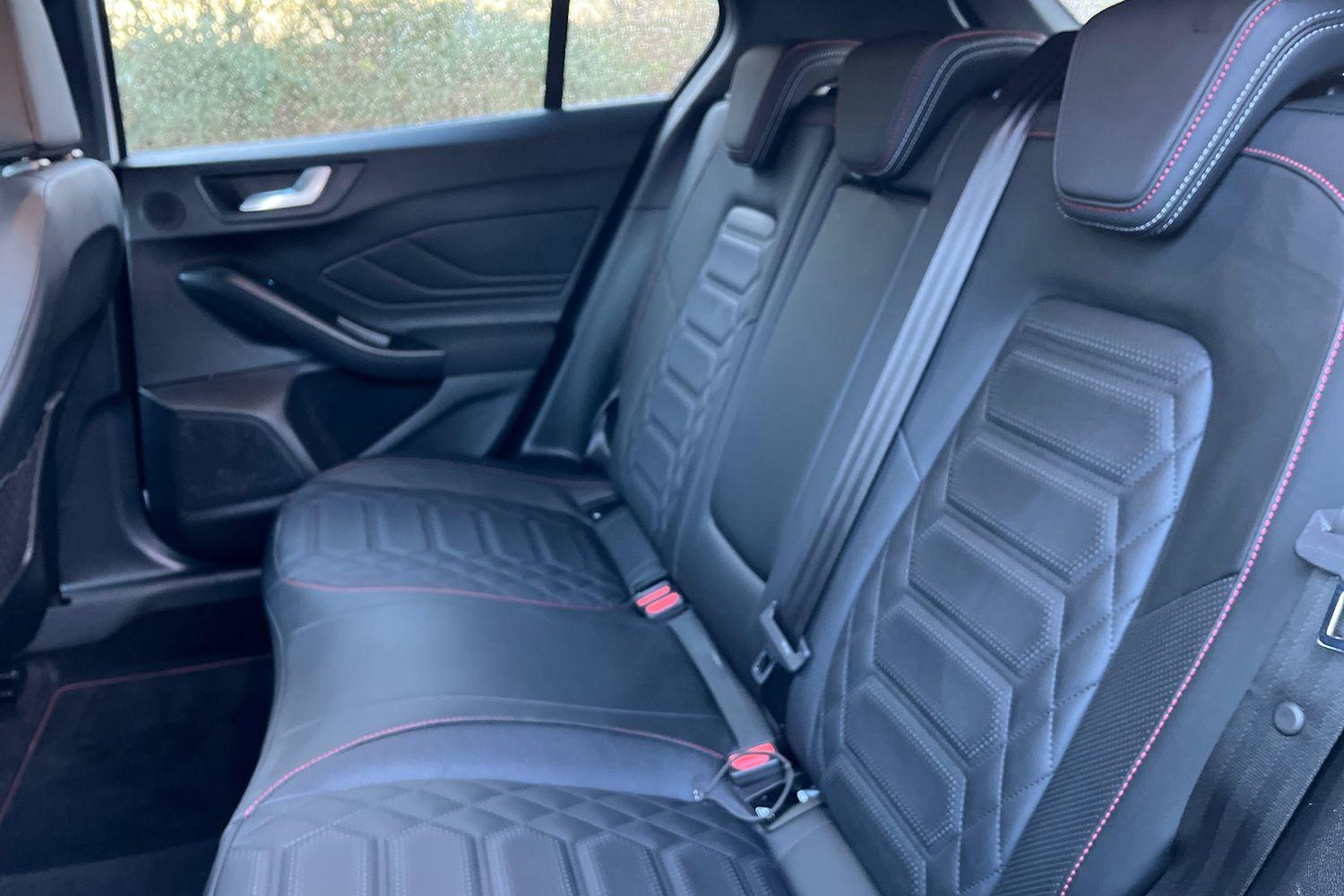 Ford FOCUS Photo 34