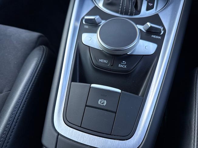 AUDI TT Photo 32