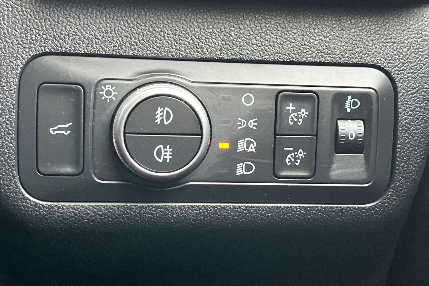 Ford KUGA Photo 29