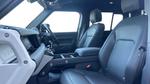 Land Rover Defender Photo 2