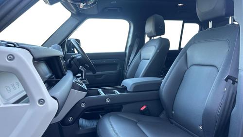 Land Rover Defender Photo autoimg-21bfe04e8dcdcb93f019797c965291165ae24d25.jpg