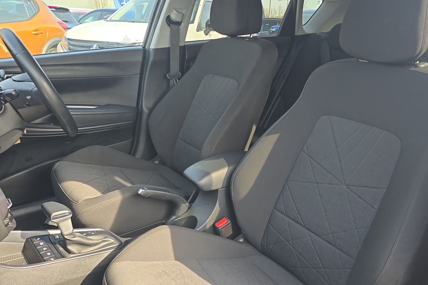 Hyundai BAYON Photo 18