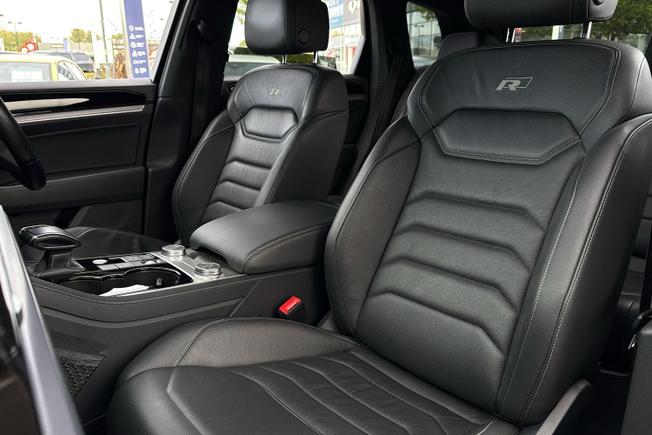 VOLKSWAGEN Touareg Photo 22
