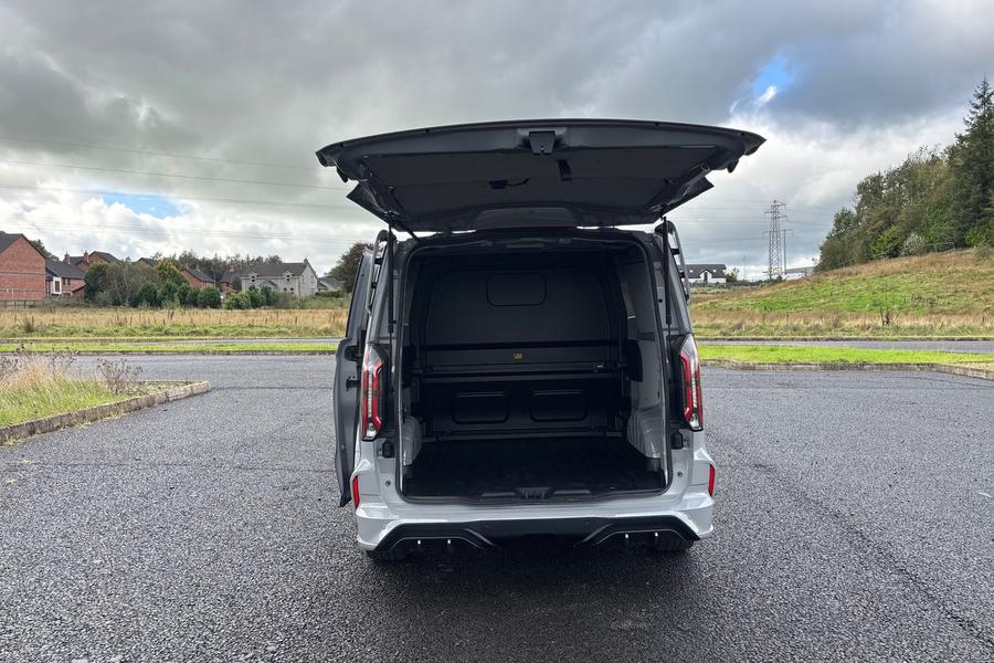 Ford TRANSIT CUSTOM Photo autoimg-21c7f6d98e0f882ed761f2beb7d7de3692e9359d.jpg