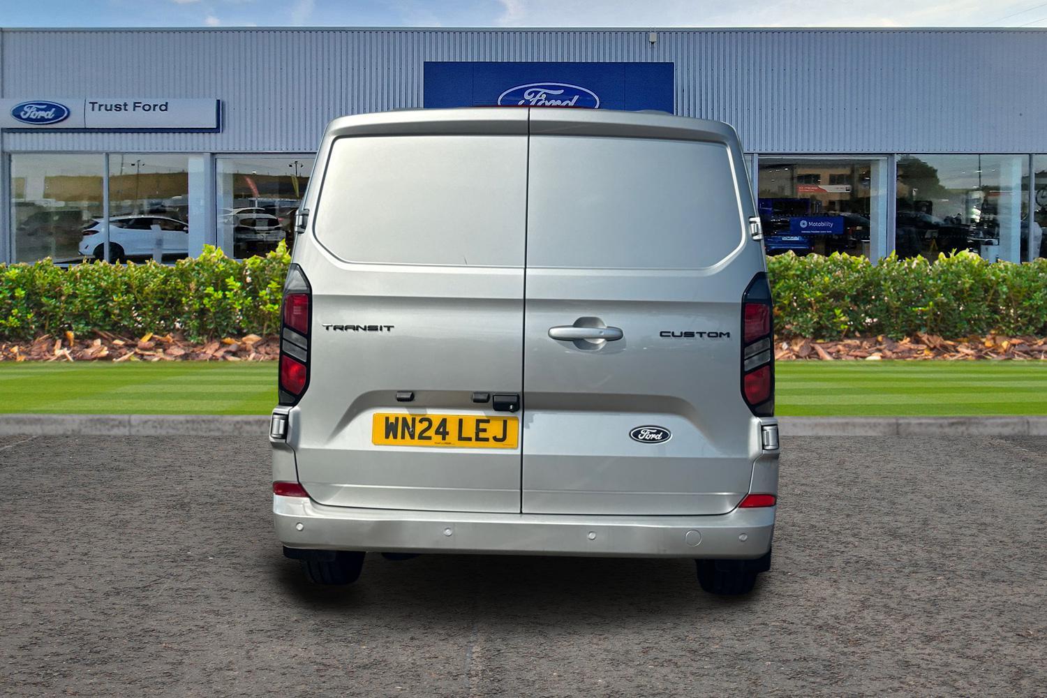 Ford TRANSIT CUSTOM Photo 12