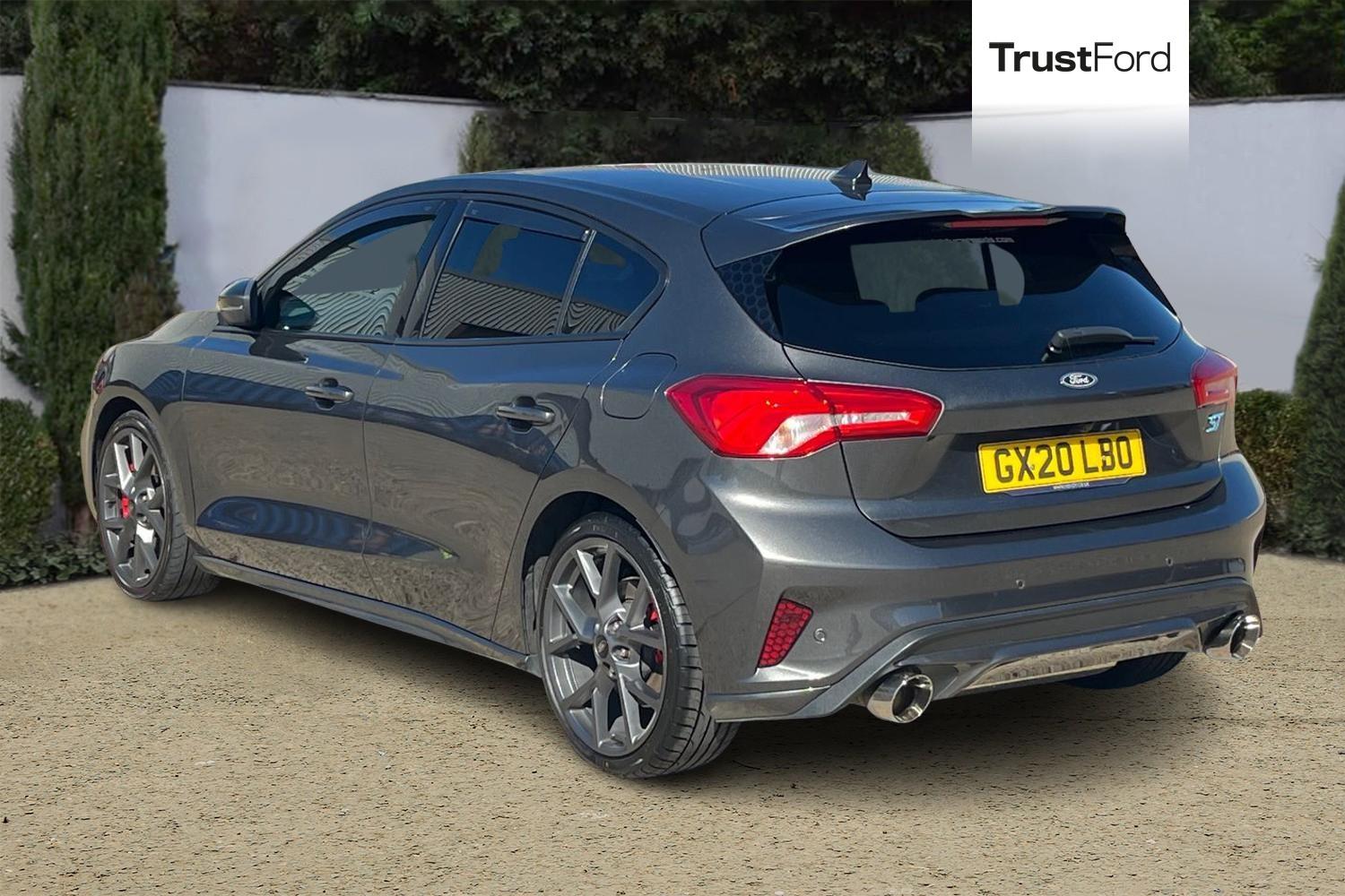 Ford Focus Photo 1