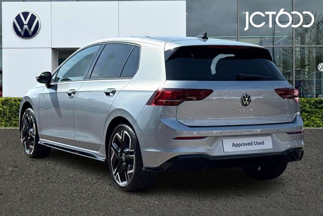 VOLKSWAGEN Golf Photo 3