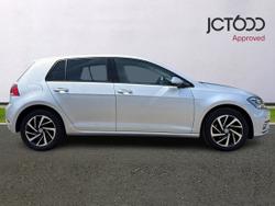 VOLKSWAGEN Golf Photo 4