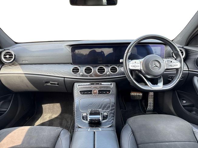 MERCEDES-BENZ E Class Photo 10