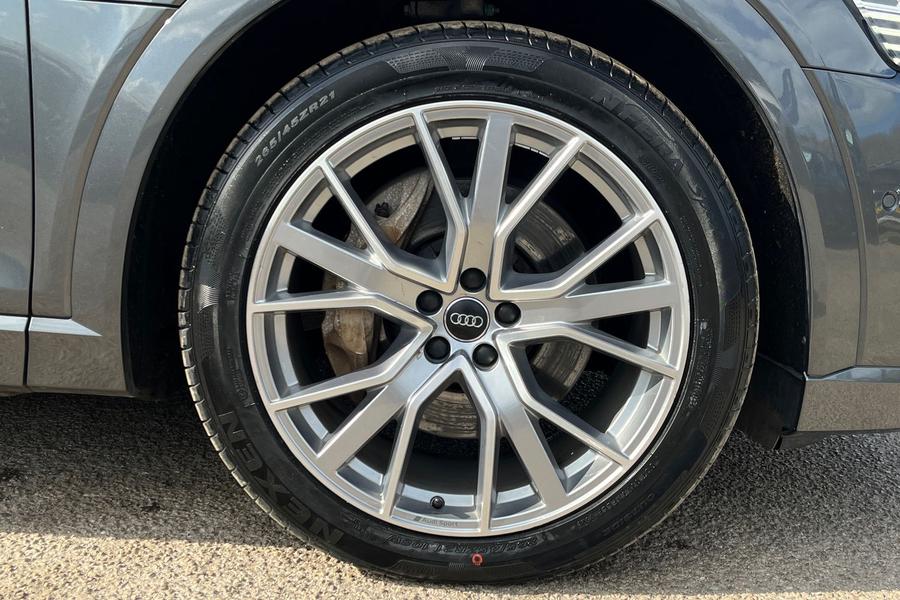 Audi e-tron Photo autoimg-21df409d29c5a48de8c8273f4f8e66e41c303126.jpg