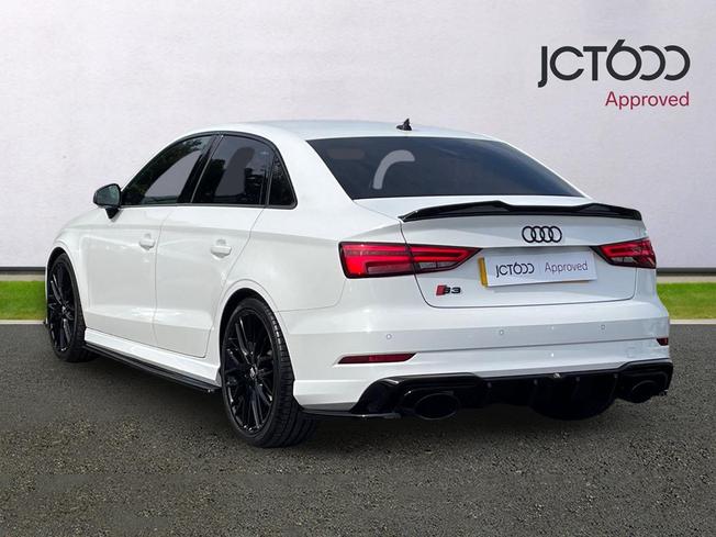 AUDI S3 Photo 3
