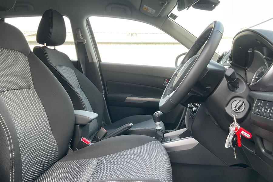 Suzuki VITARA Photo autoimg-21e943afd863e845fa7c283da4fa064c3966832f.jpg