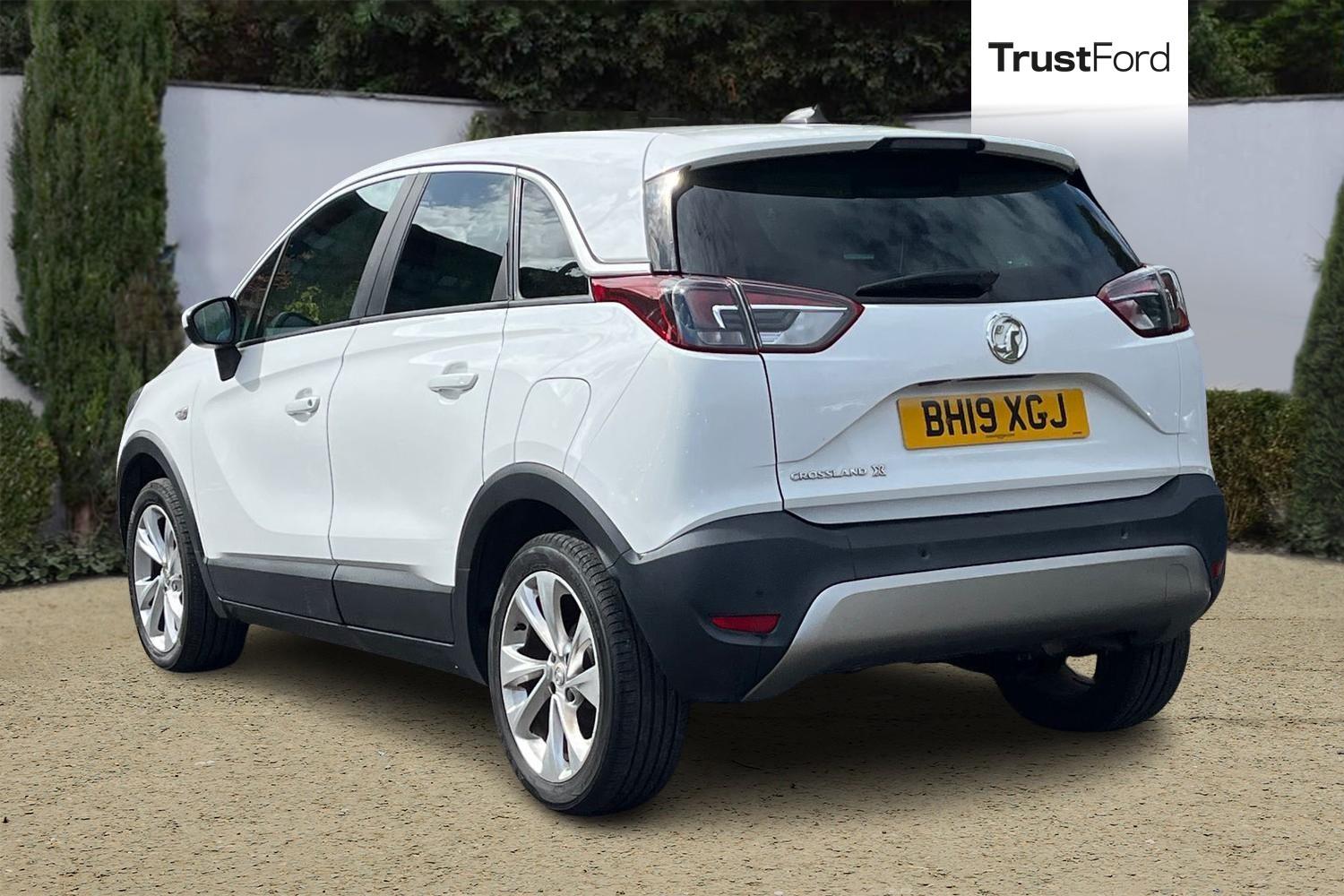 Vauxhall Crossland X Photo 1