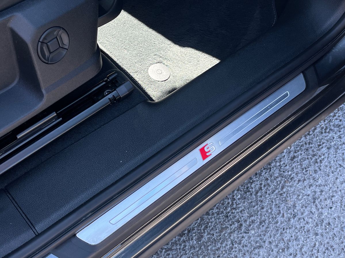 Audi Q3 Photo 32
