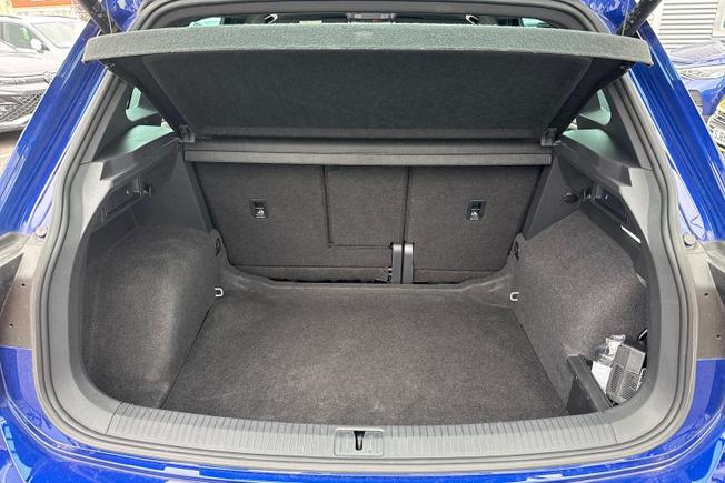 VOLKSWAGEN Tiguan Photo 12