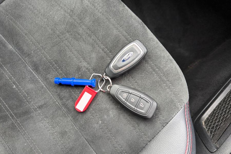 Ford Kuga Photo autoimg-21f525c148ca50c8672f34edcc9a071dba2c53be.jpg