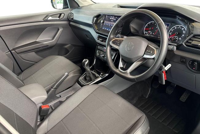 VOLKSWAGEN T-Cross Photo 6
