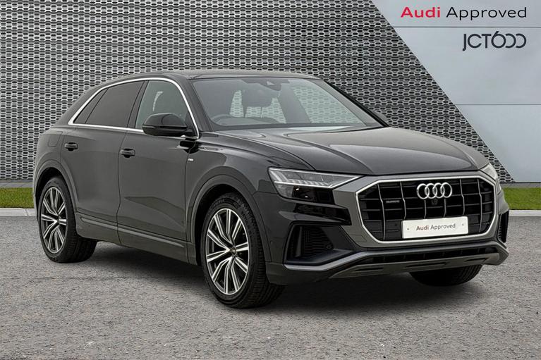 Used AUDI Q8