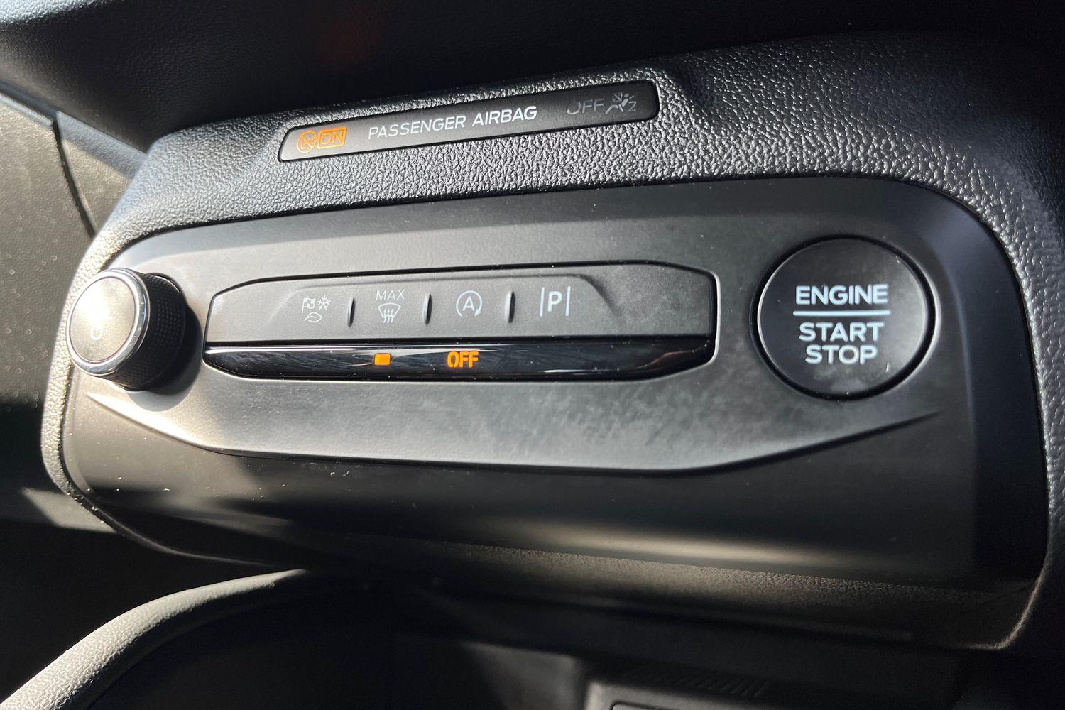 Ford FOCUS Photo 32
