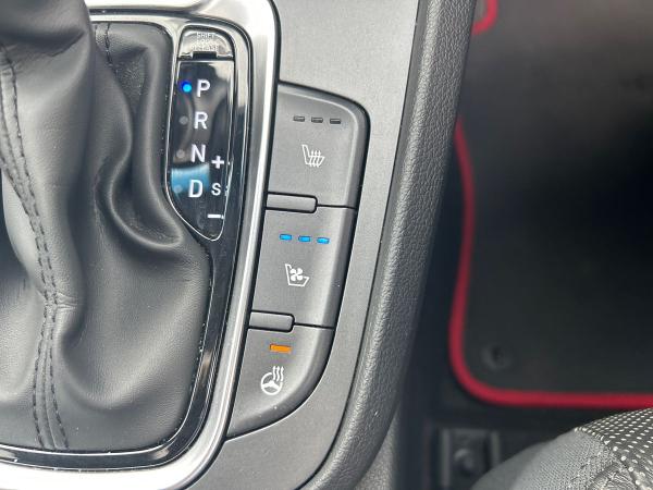 Hyundai KONA Photo autoimg-22013d7176bb669ecca644e7cf38be428bba7f55.jpg