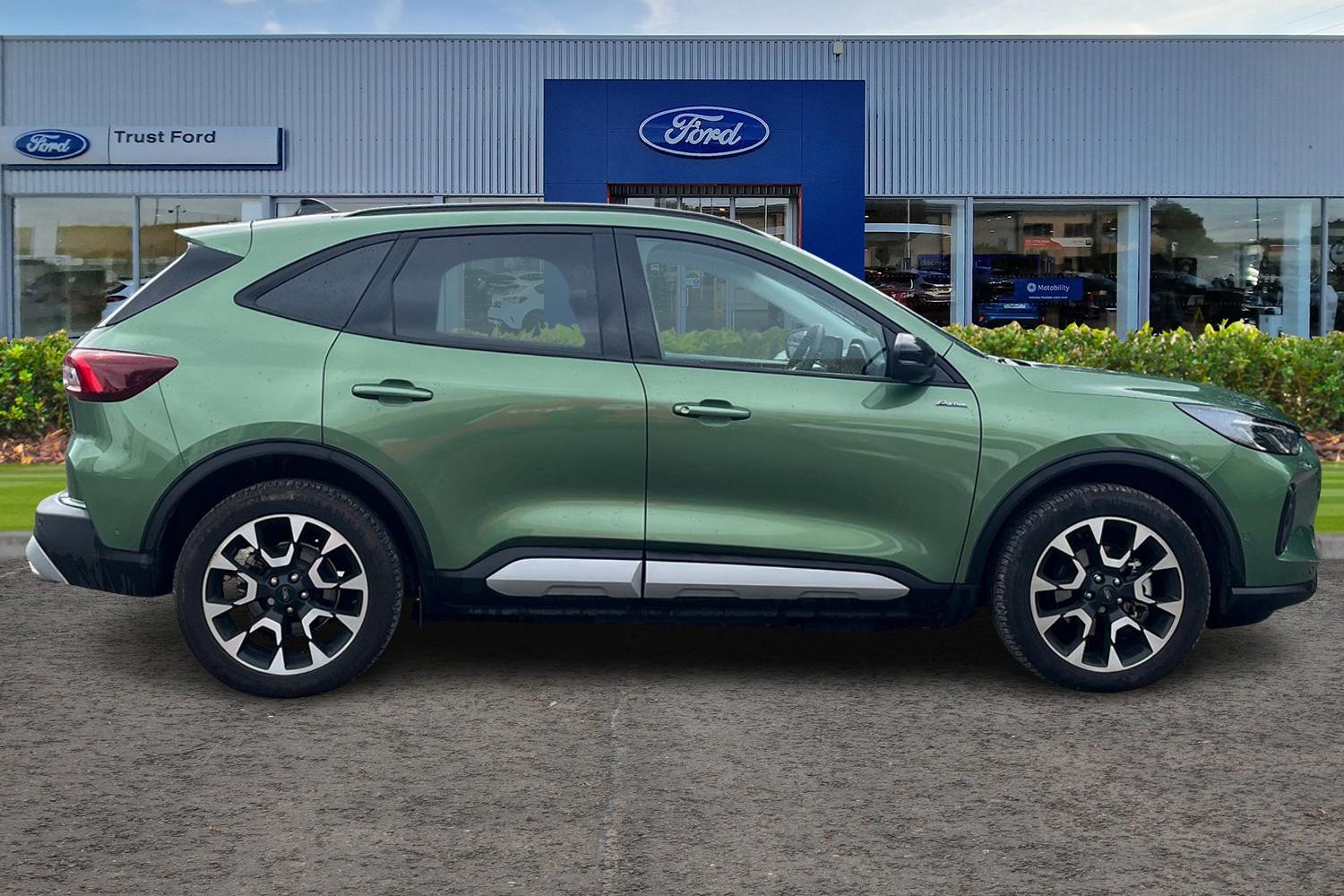 Ford KUGA Photo 2