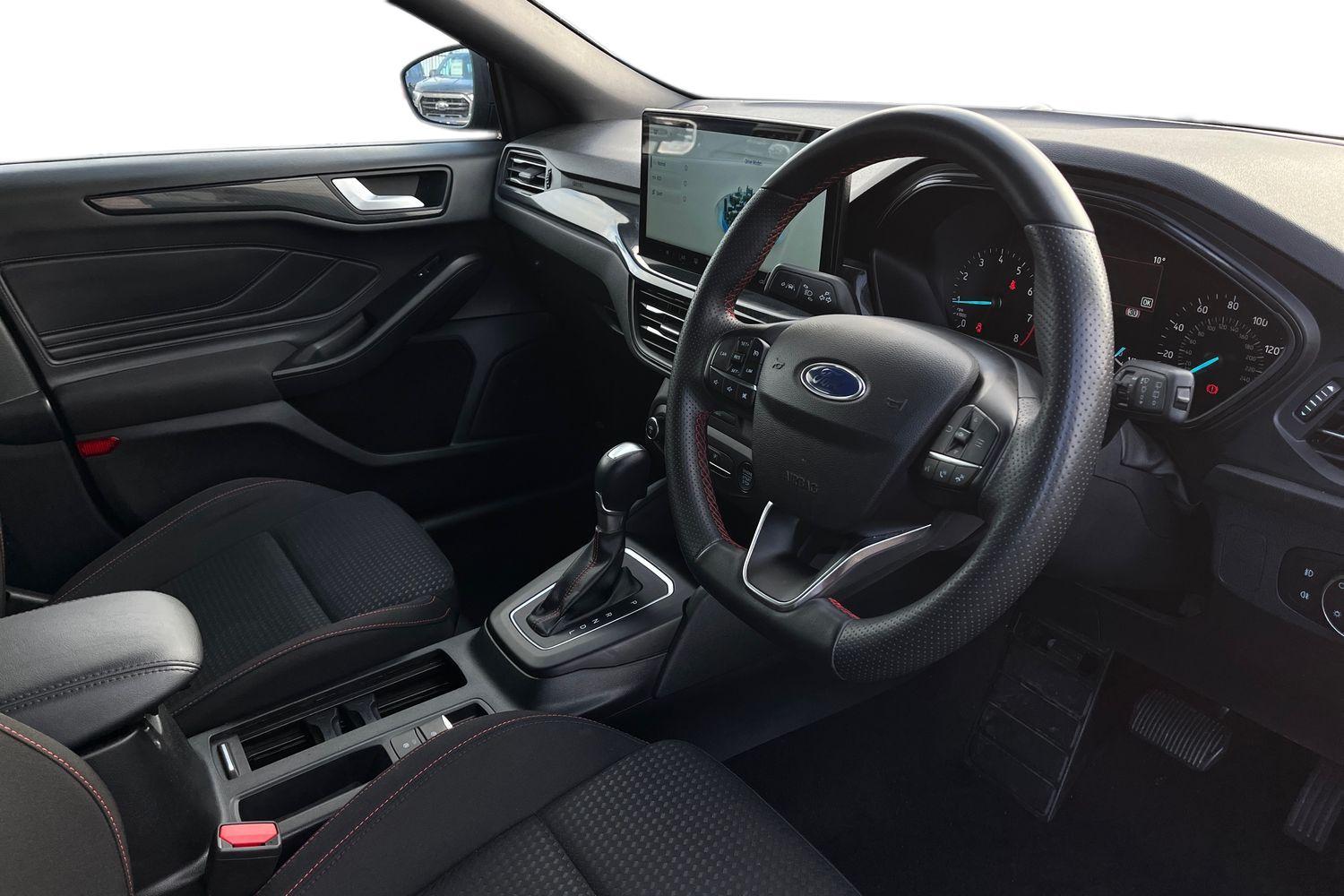 Ford FOCUS Photo 8