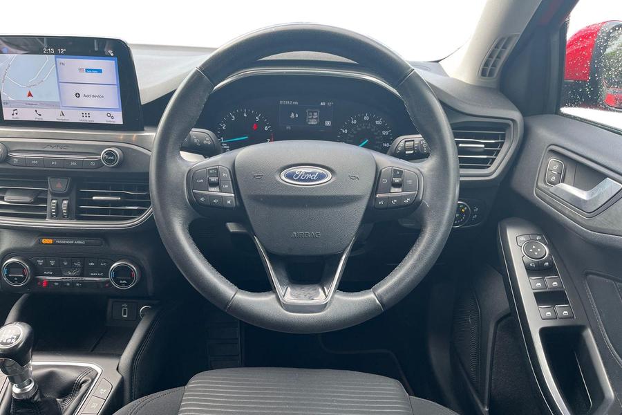 Ford Focus Photo autoimg-220884a46aff3ae94c2fb1644f7bb6ae47022e61.jpg