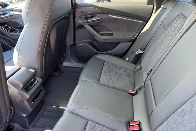 AUDI A6 e-tron Sportback Photo 41