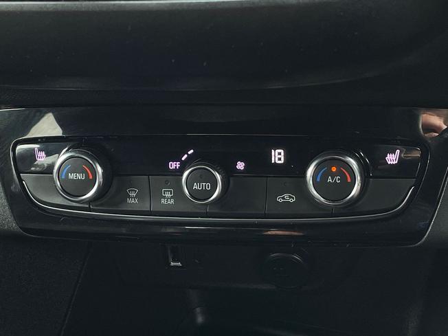 VAUXHALL Corsa Photo 45