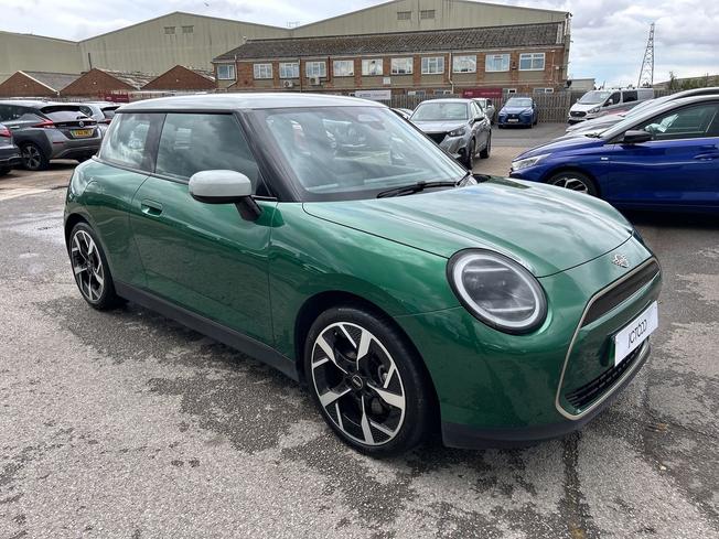 MINI Electric Cooper Photo 21