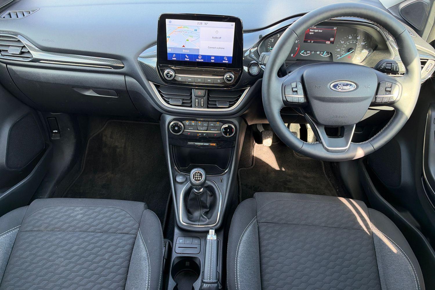 Ford PUMA Photo 9