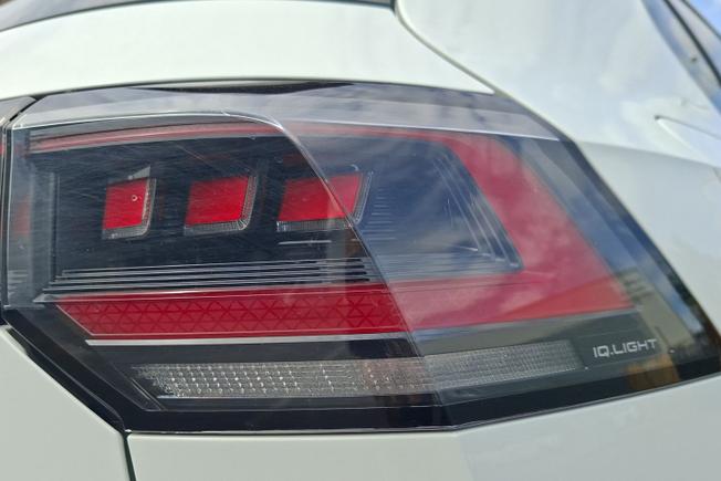Volkswagen Golf Photo 22