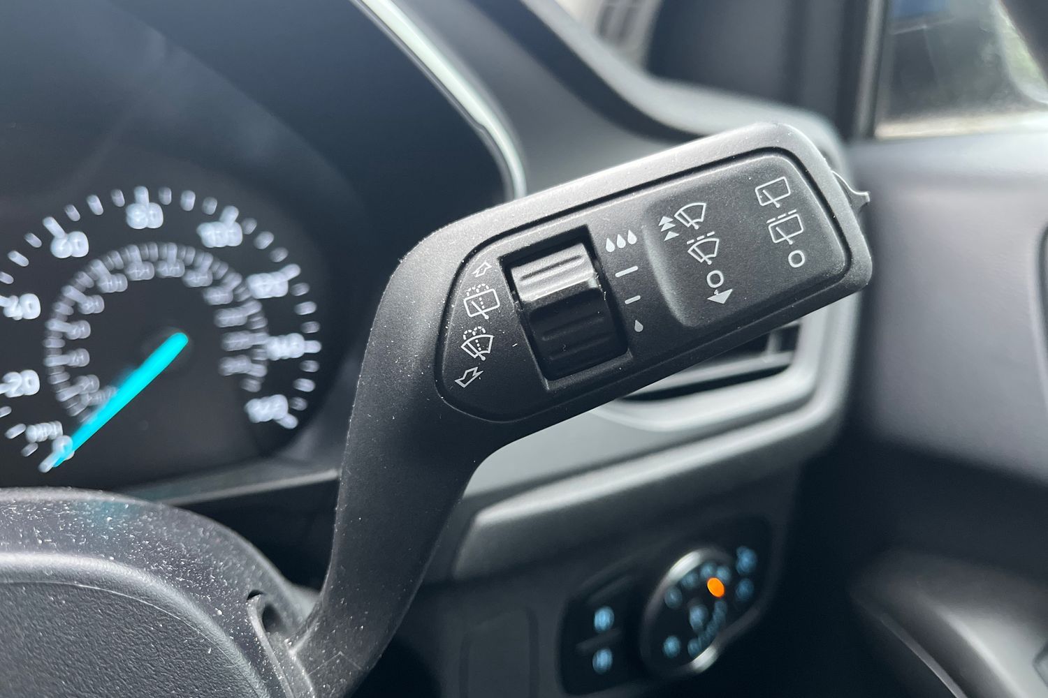 Ford FOCUS Photo 14