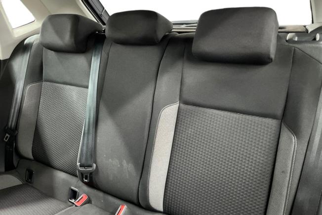 VOLKSWAGEN Polo Photo 9